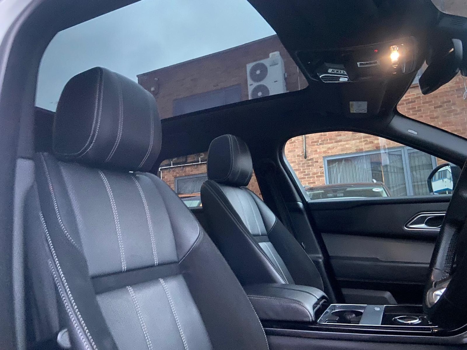 Used Land Rover Range Rover Velar 2019 for sale - 77052459: Photo 51