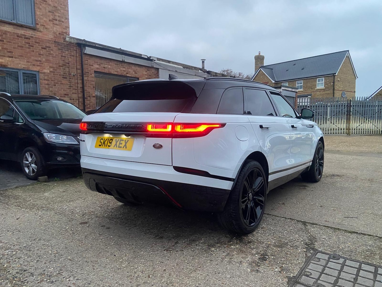 Used Land Rover Range Rover Velar 2019 for sale - 77052459: Photo 9