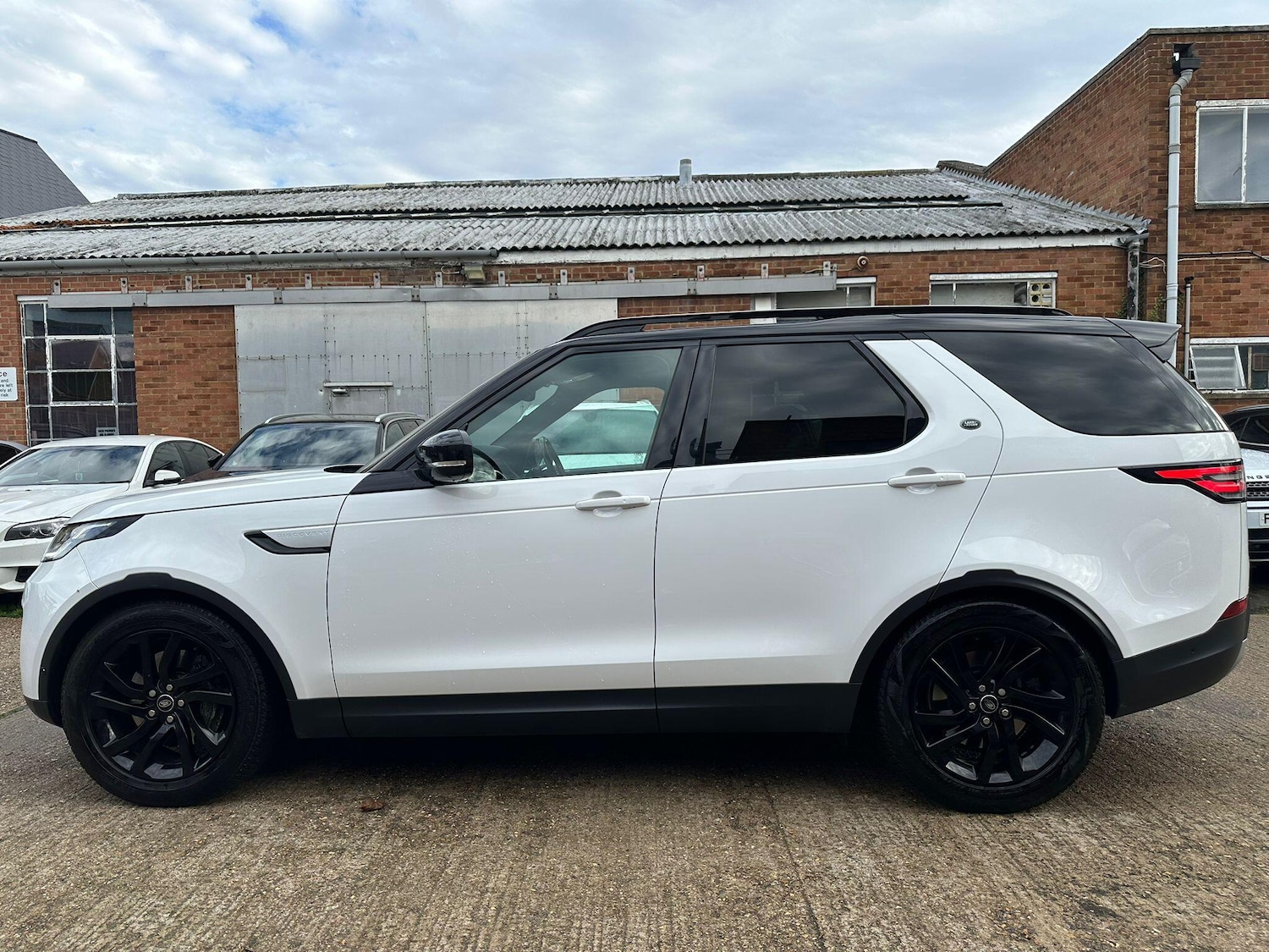 Used Land Rover Discovery 2018 for sale - 76499686: Photo 19