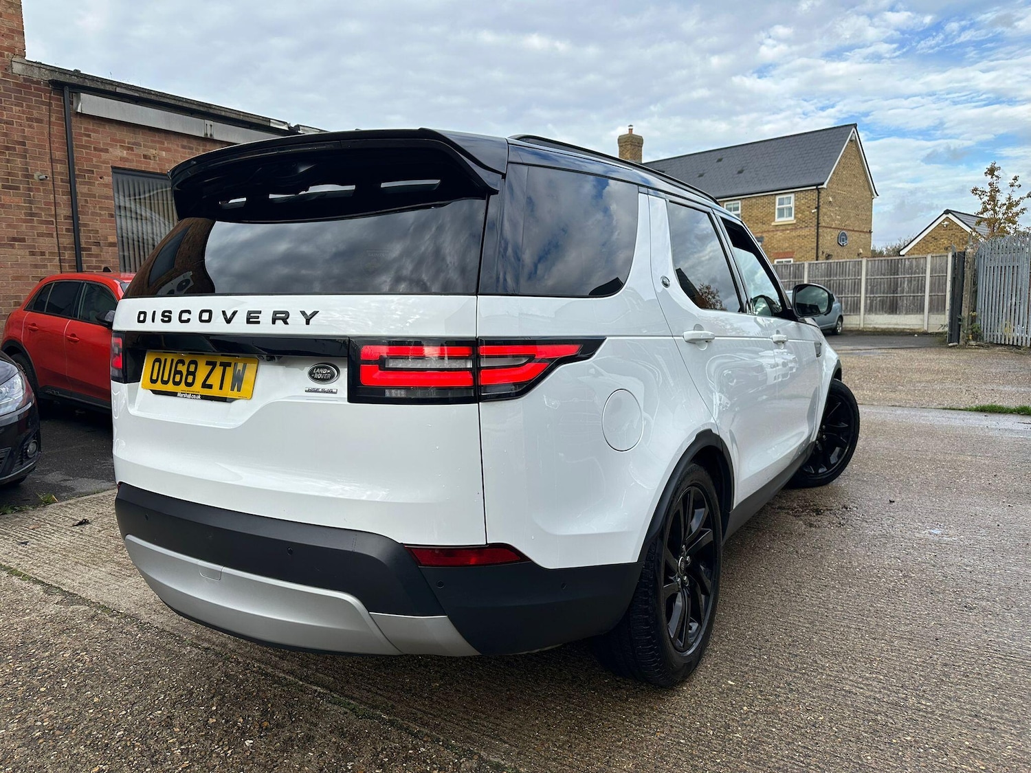 Used Land Rover Discovery 2018 for sale - 76499686: Photo 24