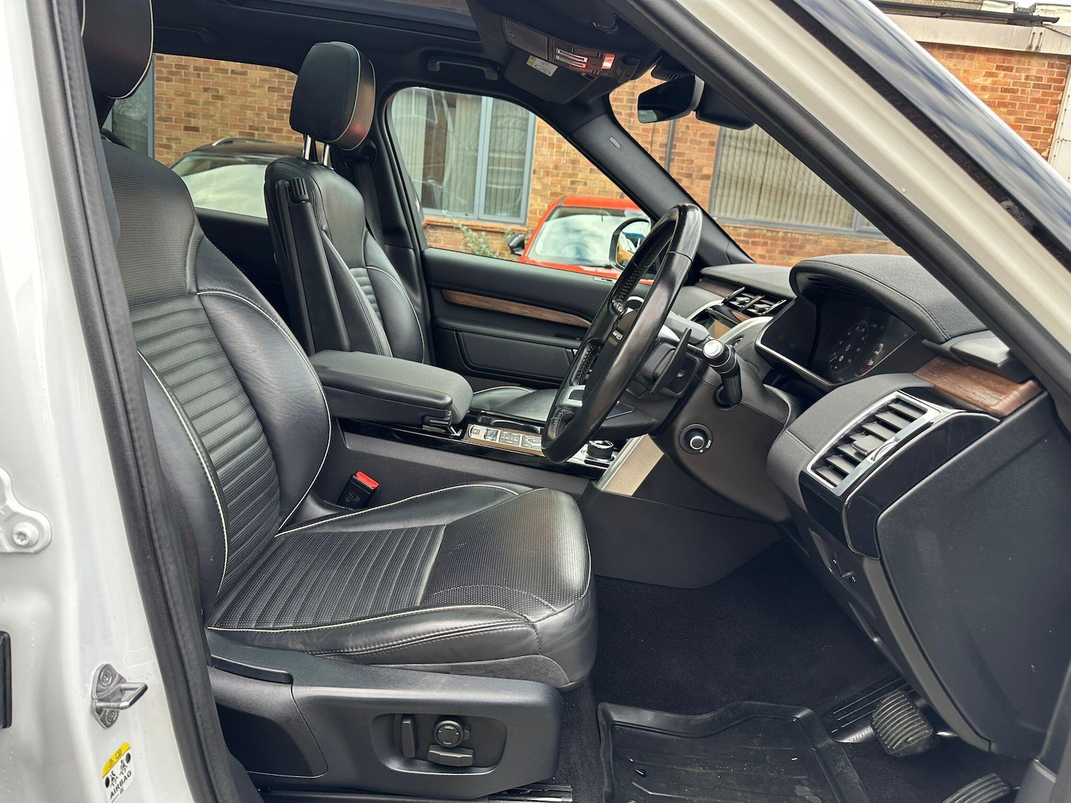 Used Land Rover Discovery 2018 for sale - 76499686: Photo 31