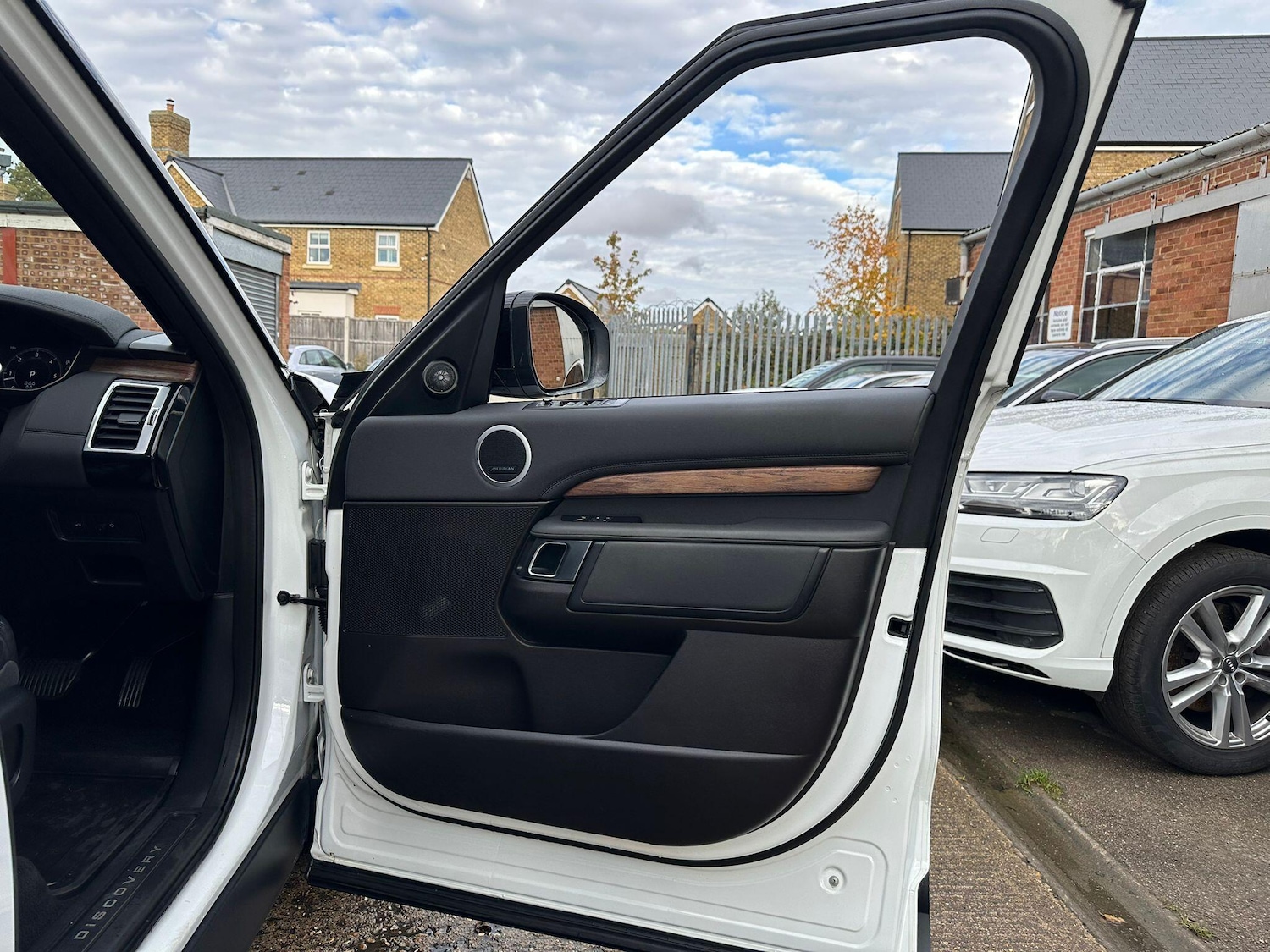 Used Land Rover Discovery 2018 for sale - 76499686: Photo 41