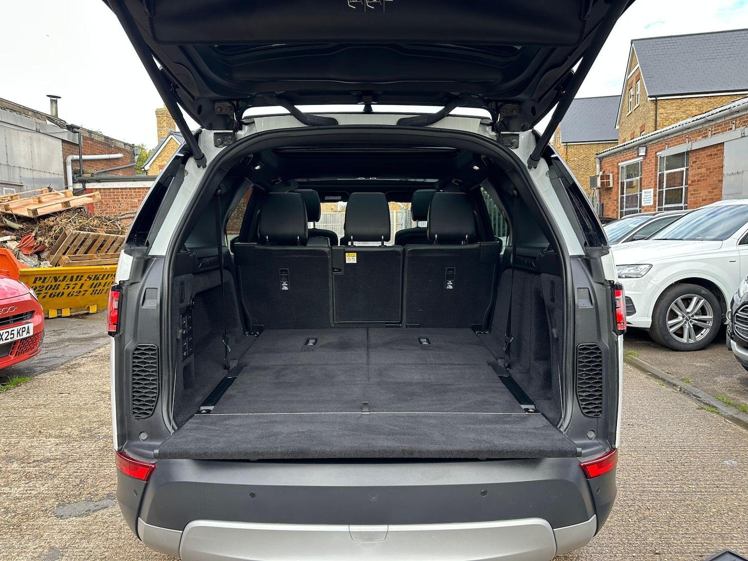 Used Land Rover Discovery 2018 for sale - 76499686: Photo 53