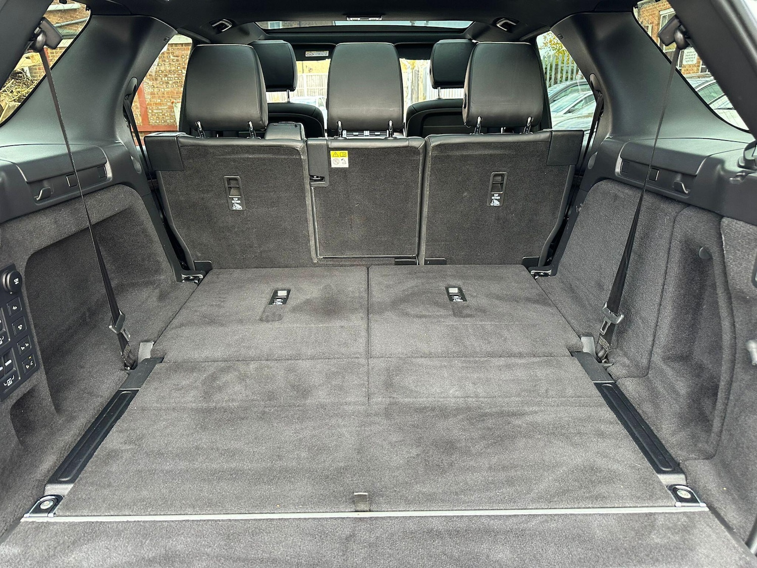 Used Land Rover Discovery 2018 for sale - 76499686: Photo 54