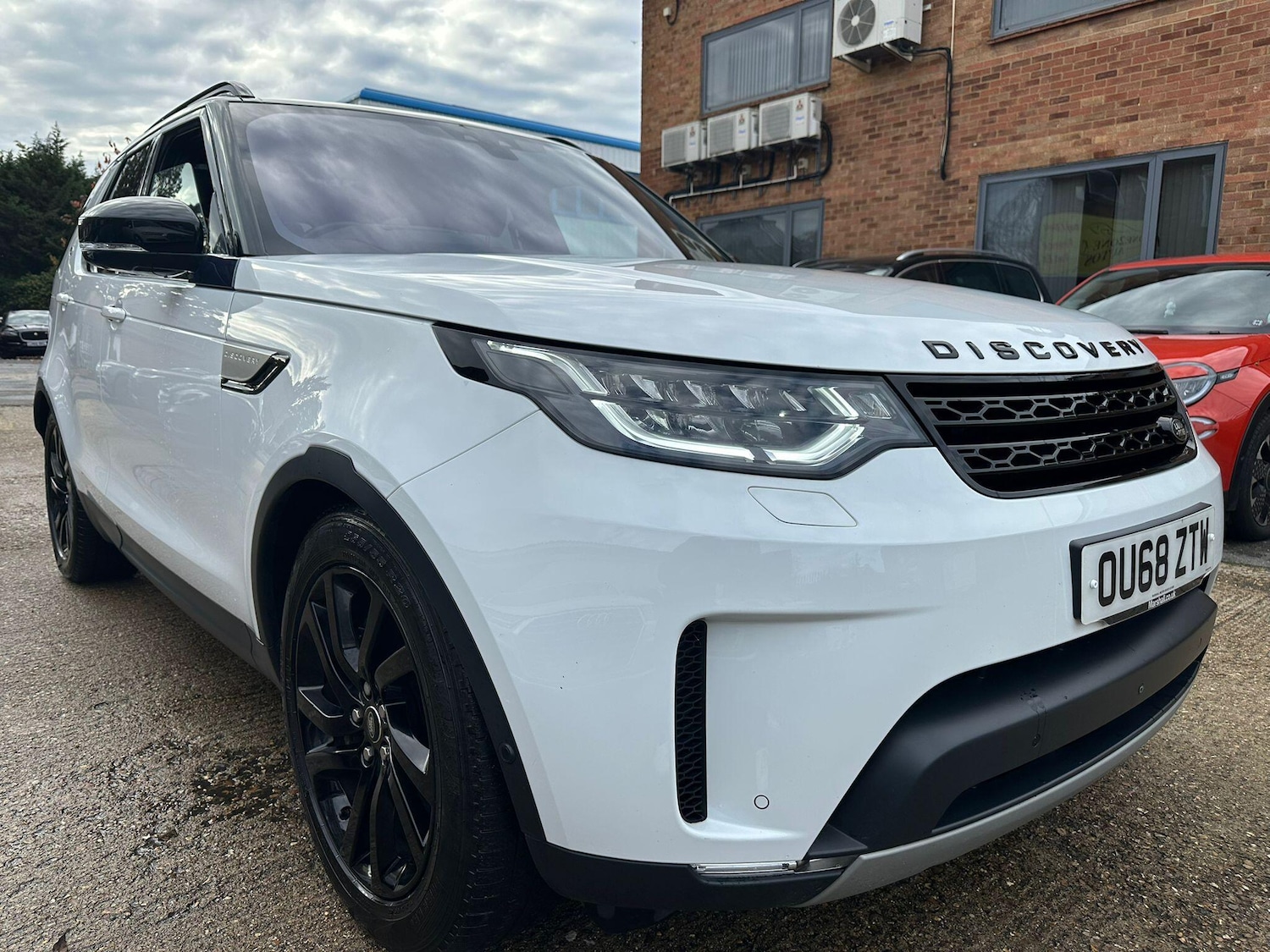 Used Land Rover Discovery 2018 for sale - 76499686: Photo 7