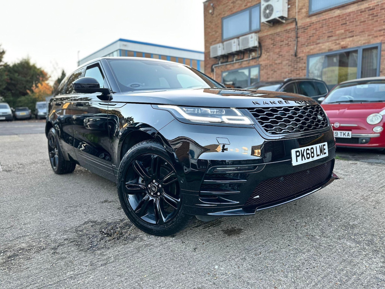 Used Land Rover Range Rover Velar 2018 for sale - 76522299: Photo 2
