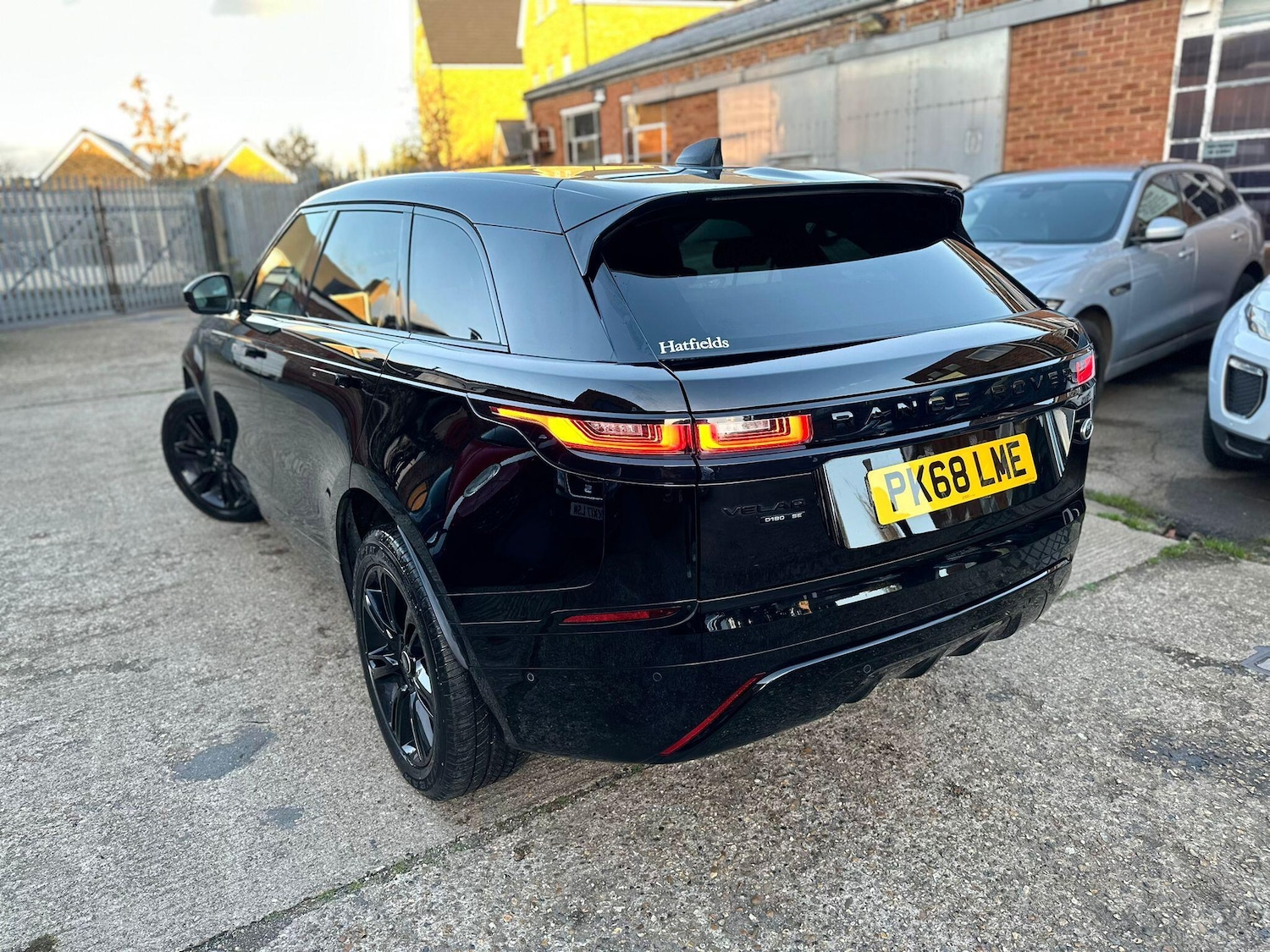 Used Land Rover Range Rover Velar 2018 for sale - 76522299: Photo 4