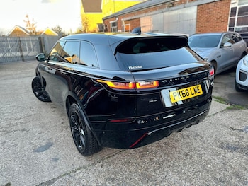 Used Land Rover Range Rover Velar 2018 for sale - 76522299: Photo
