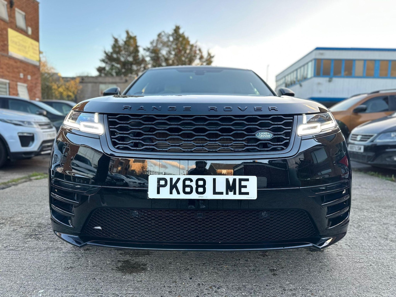 Used Land Rover Range Rover Velar 2018 for sale - 76522299: Photo 5