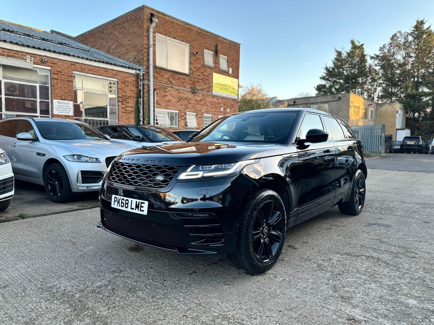 Used Land Rover Range Rover Velar 2018 for sale - 76522299: Photo 8