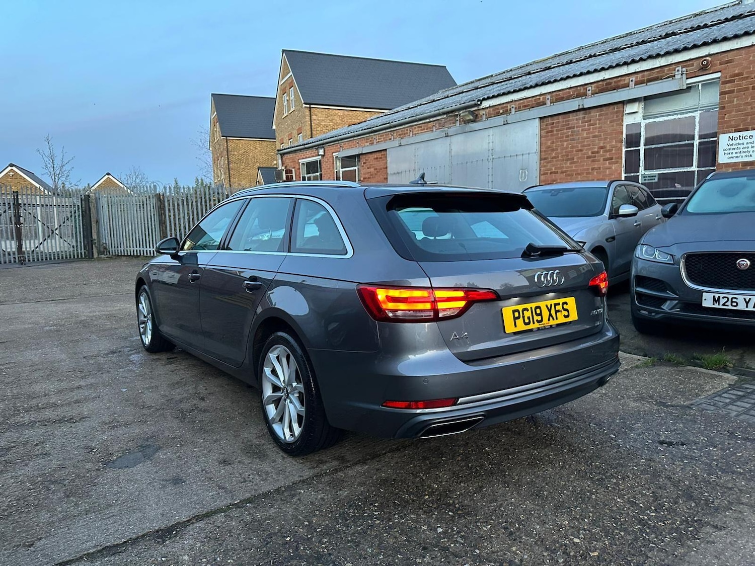 Used Audi A4 Avant 2019 for sale - 76942475: Photo 10