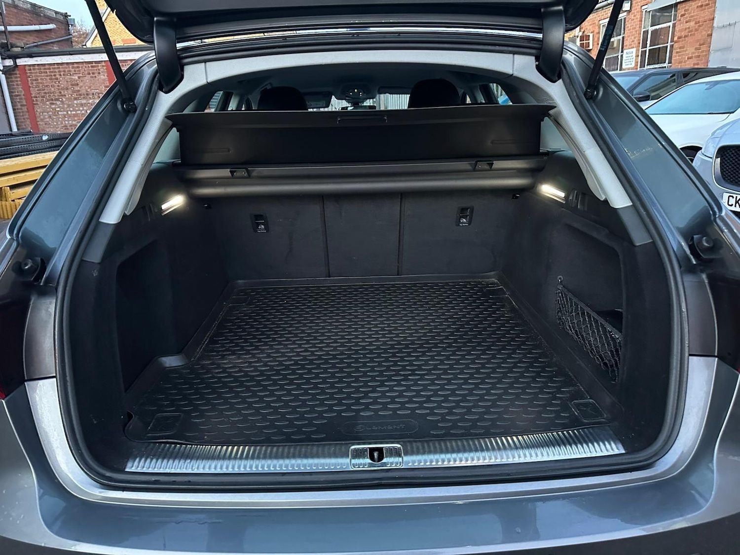 Used Audi A4 Avant 2019 for sale - 76942475: Photo 13