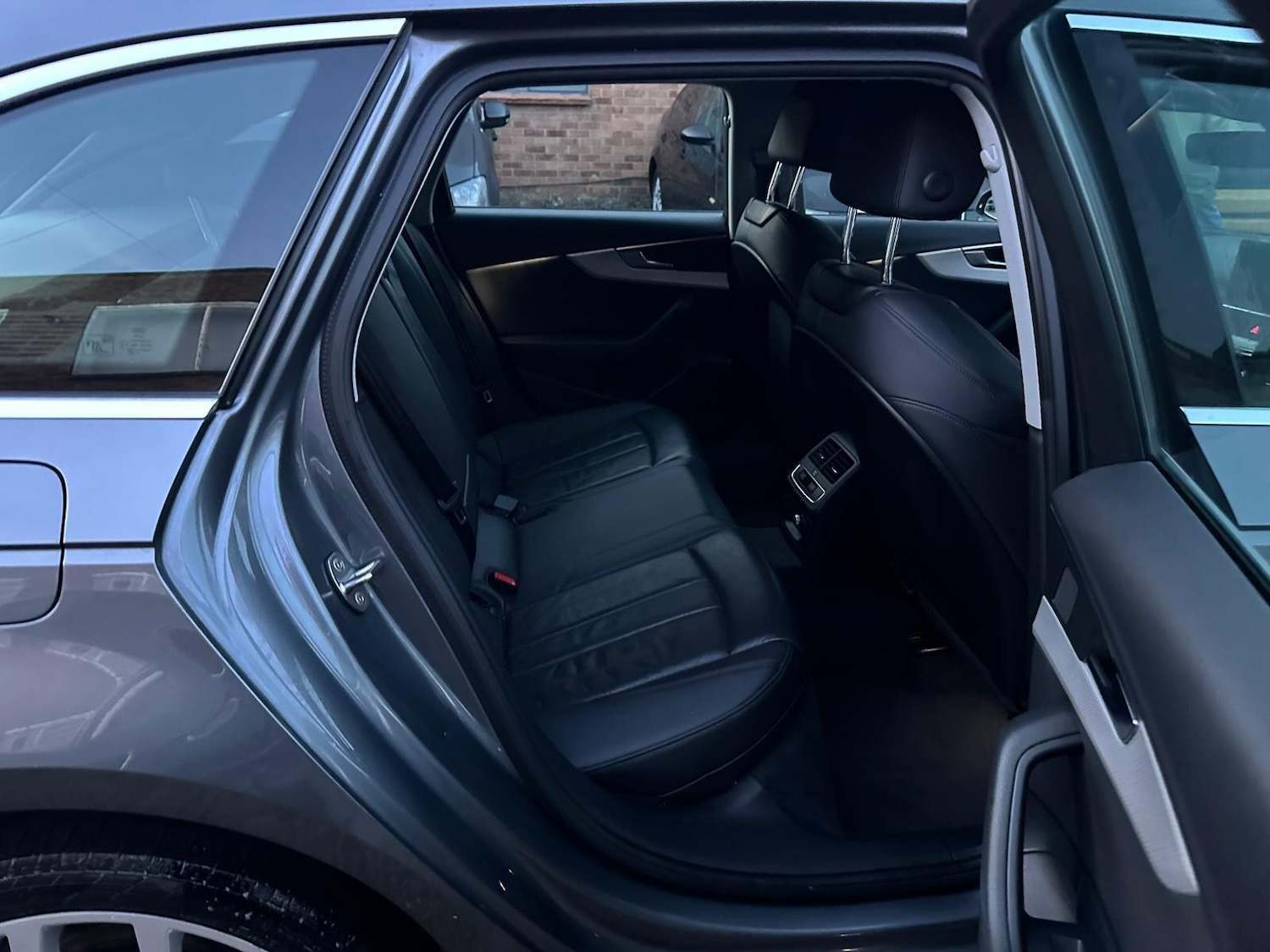 Used Audi A4 Avant 2019 for sale - 76942475: Photo 16