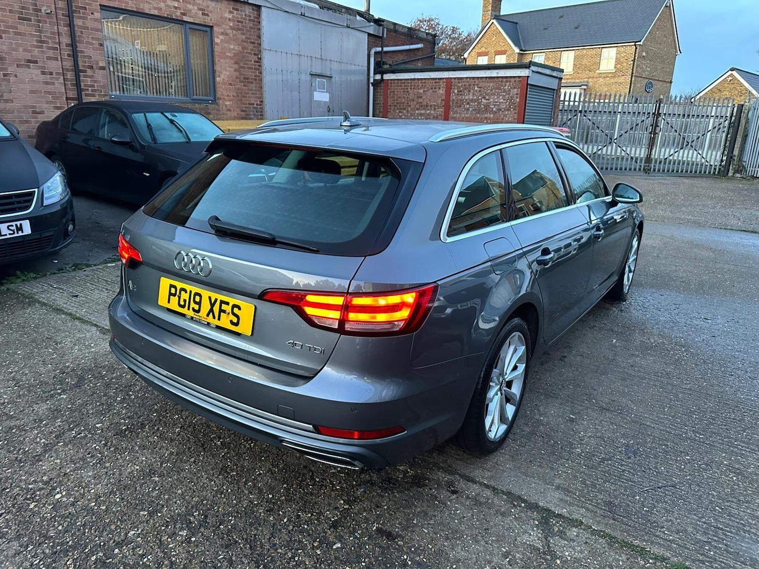 Used Audi A4 Avant 2019 for sale - 76942475: Photo 3
