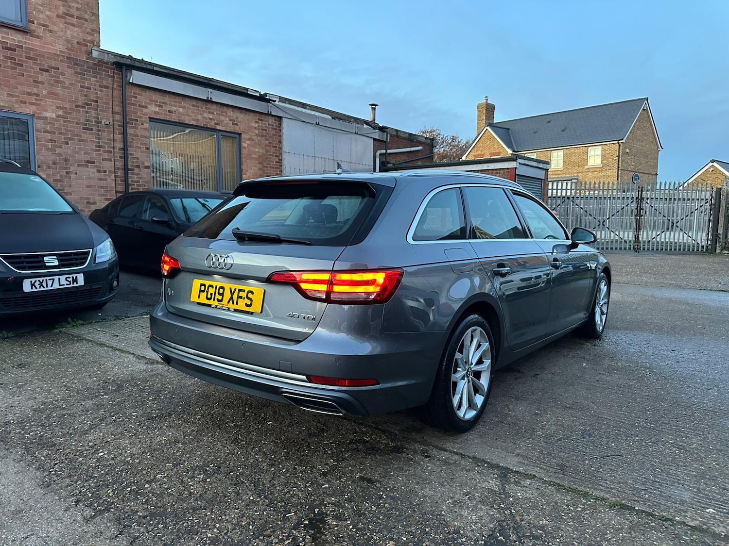 Used Audi A4 Avant 2019 for sale - 76942475: Photo 9