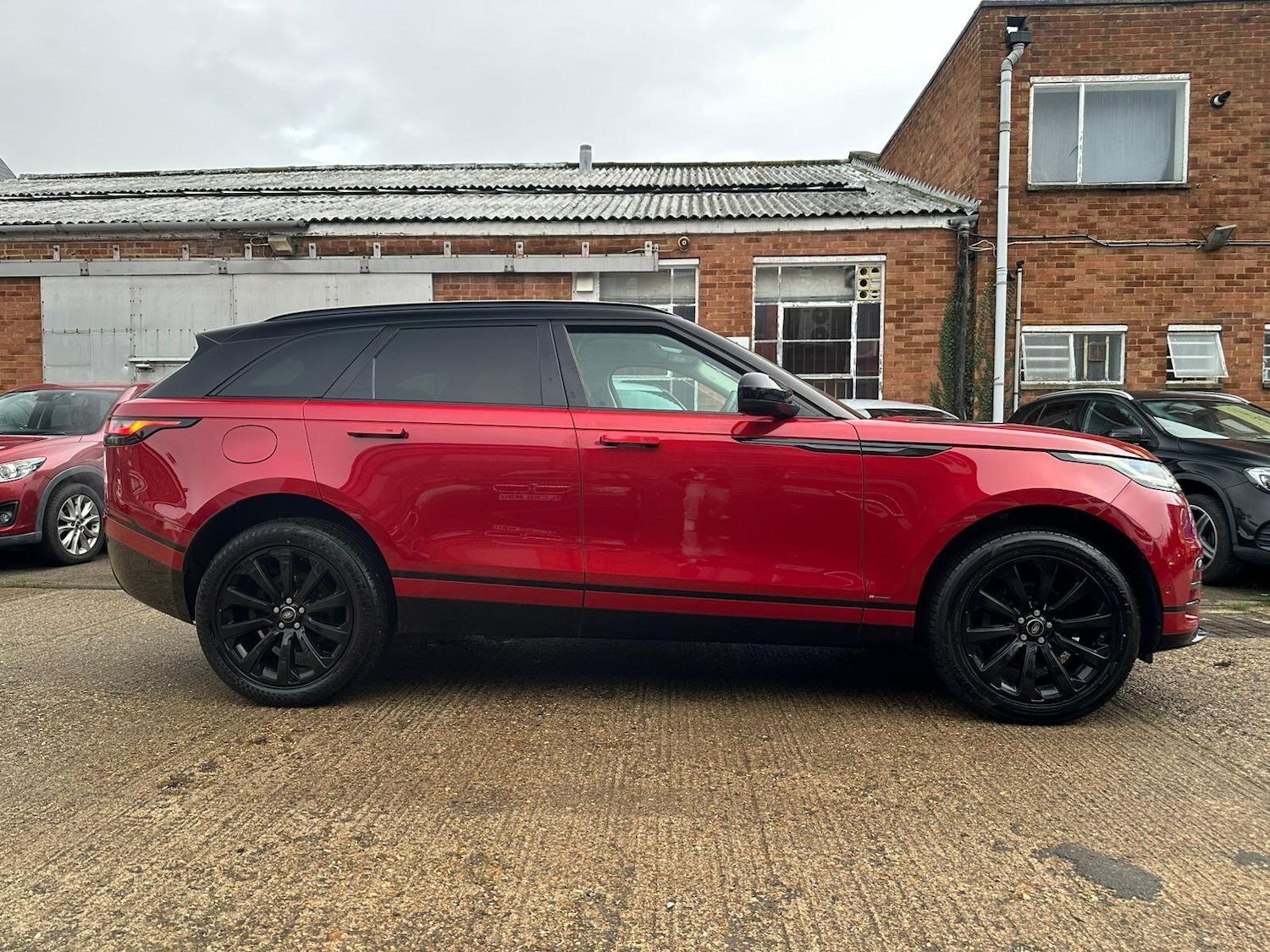 Used Land Rover Range Rover Velar 2019 for sale - 77203703: Photo 11