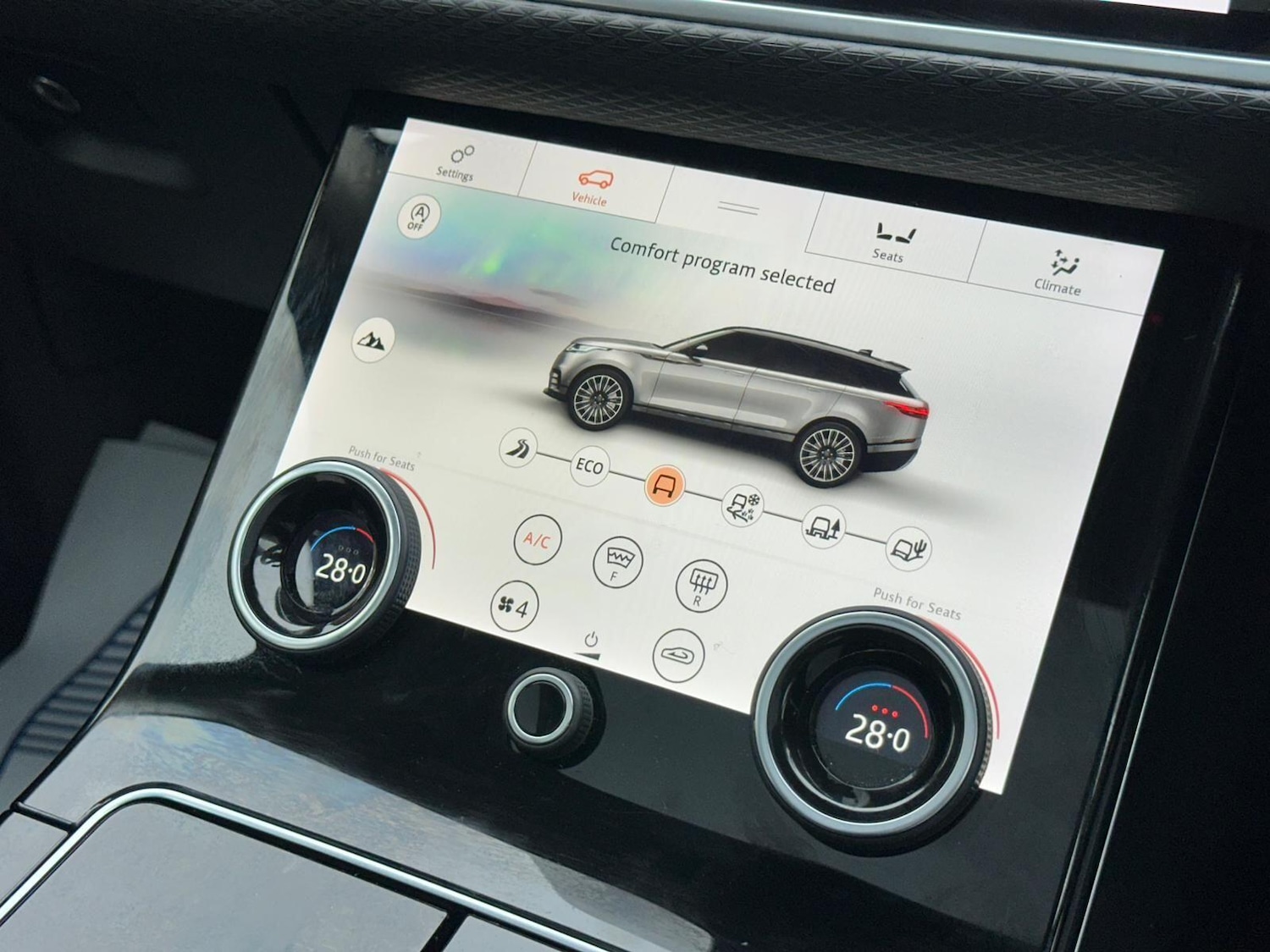 Used Land Rover Range Rover Velar 2019 for sale - 77203703: Photo 50