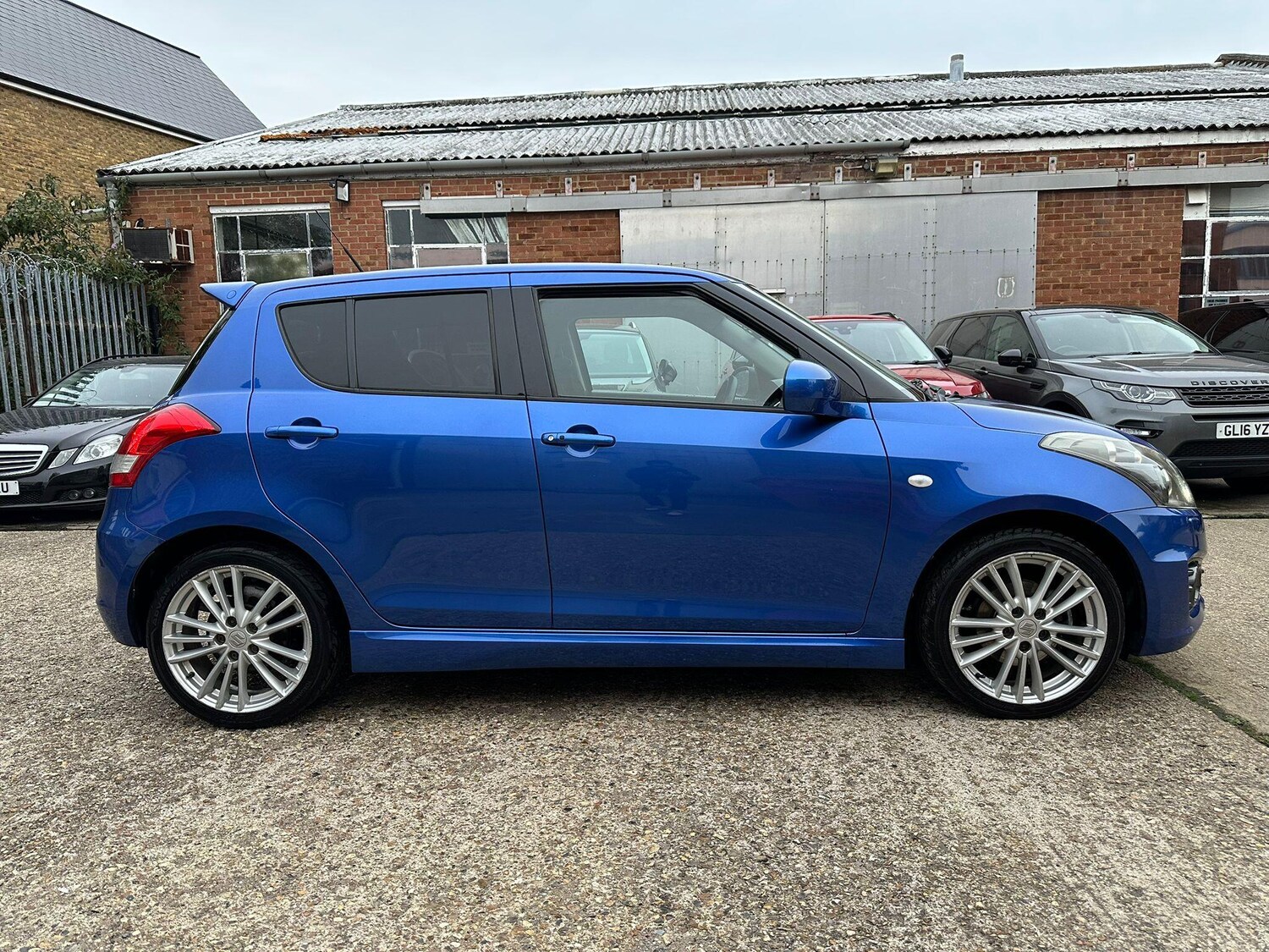Used Suzuki Swift 2014 for sale - 76122043: Photo 11