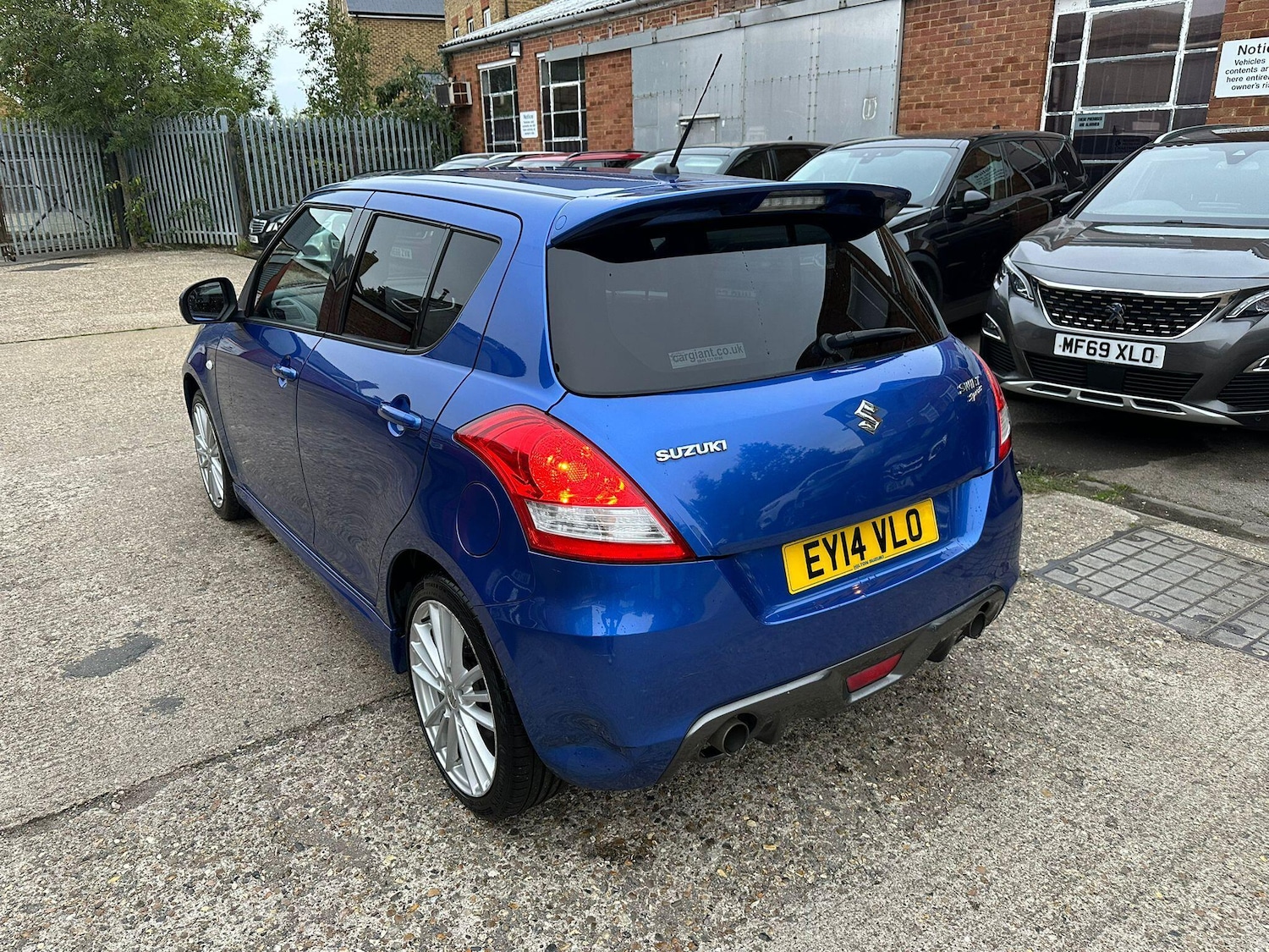 Used Suzuki Swift 2014 for sale - 76122043: Photo 26