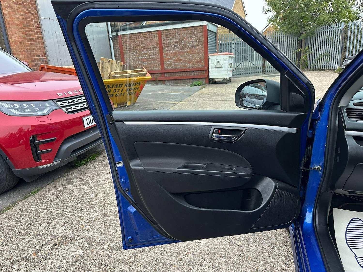 Used Suzuki Swift 2014 for sale - 76122043: Photo 35