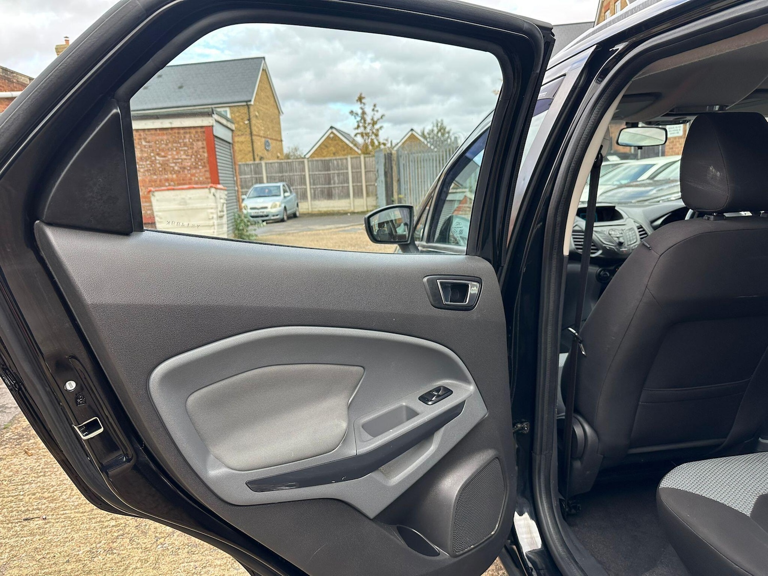 Used Ford Ecosport 2014 for sale - 76498841: Photo 37