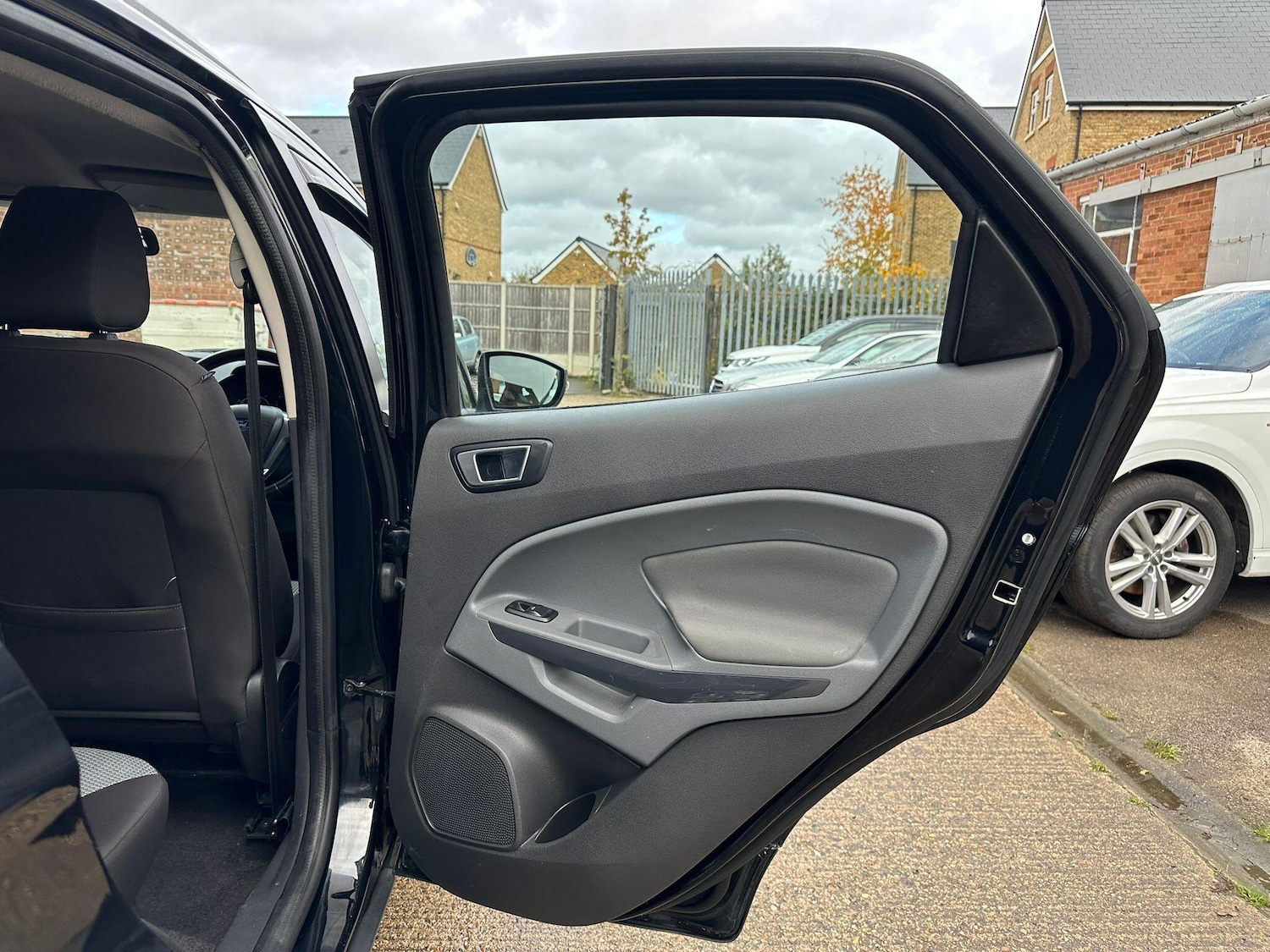 Used Ford Ecosport 2014 for sale - 76498841: Photo 38