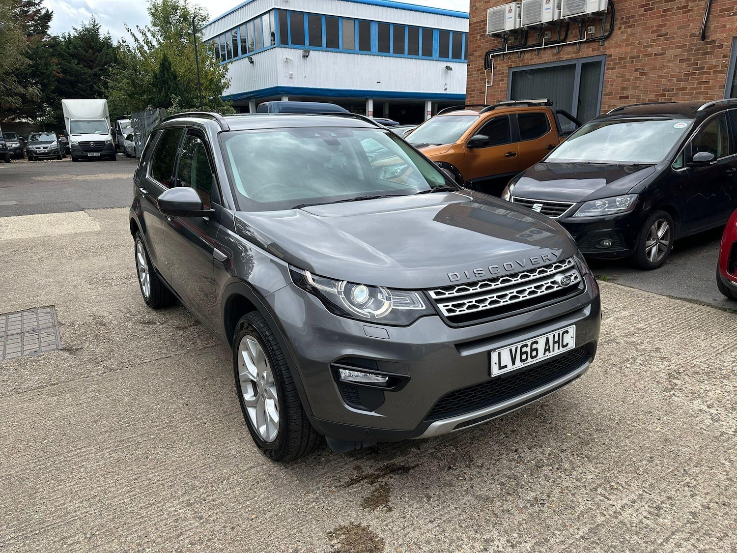 Used Land Rover Discovery Sport 2016 for sale - 76952894: Photo 23