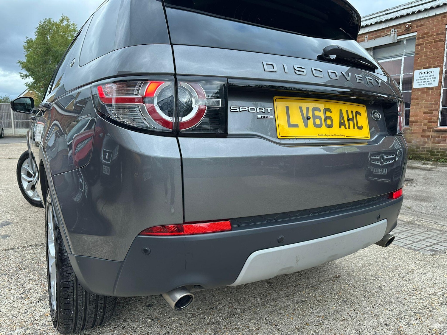 Used Land Rover Discovery Sport 2016 for sale - 76952894: Photo 32