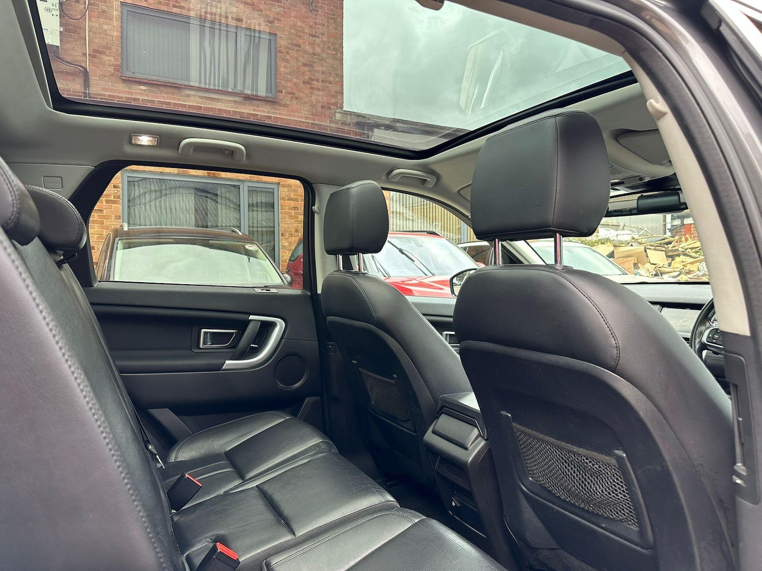 Used Land Rover Discovery Sport 2016 for sale - 76952894: Photo 40