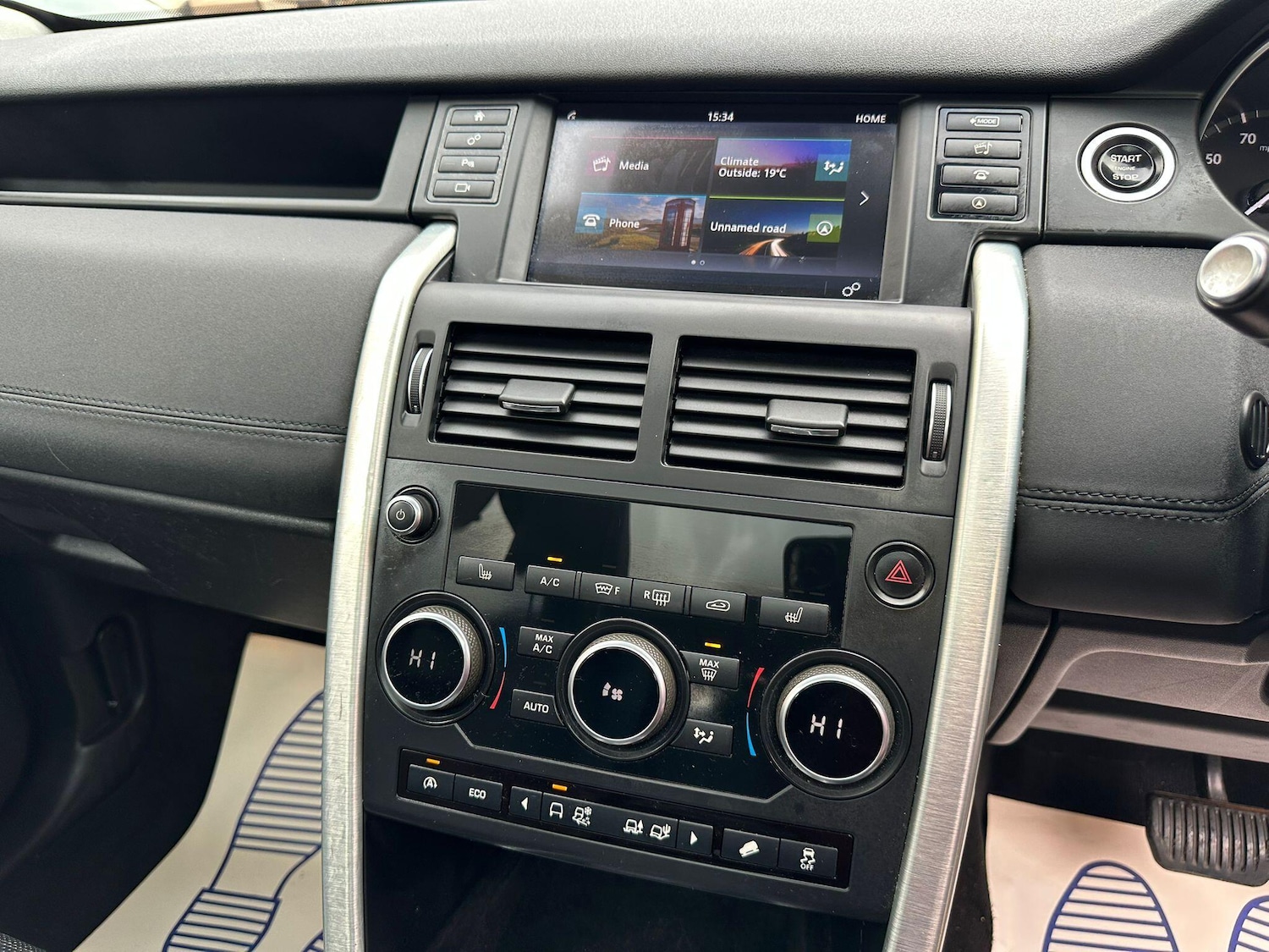 Used Land Rover Discovery Sport 2016 for sale - 76952894: Photo 46