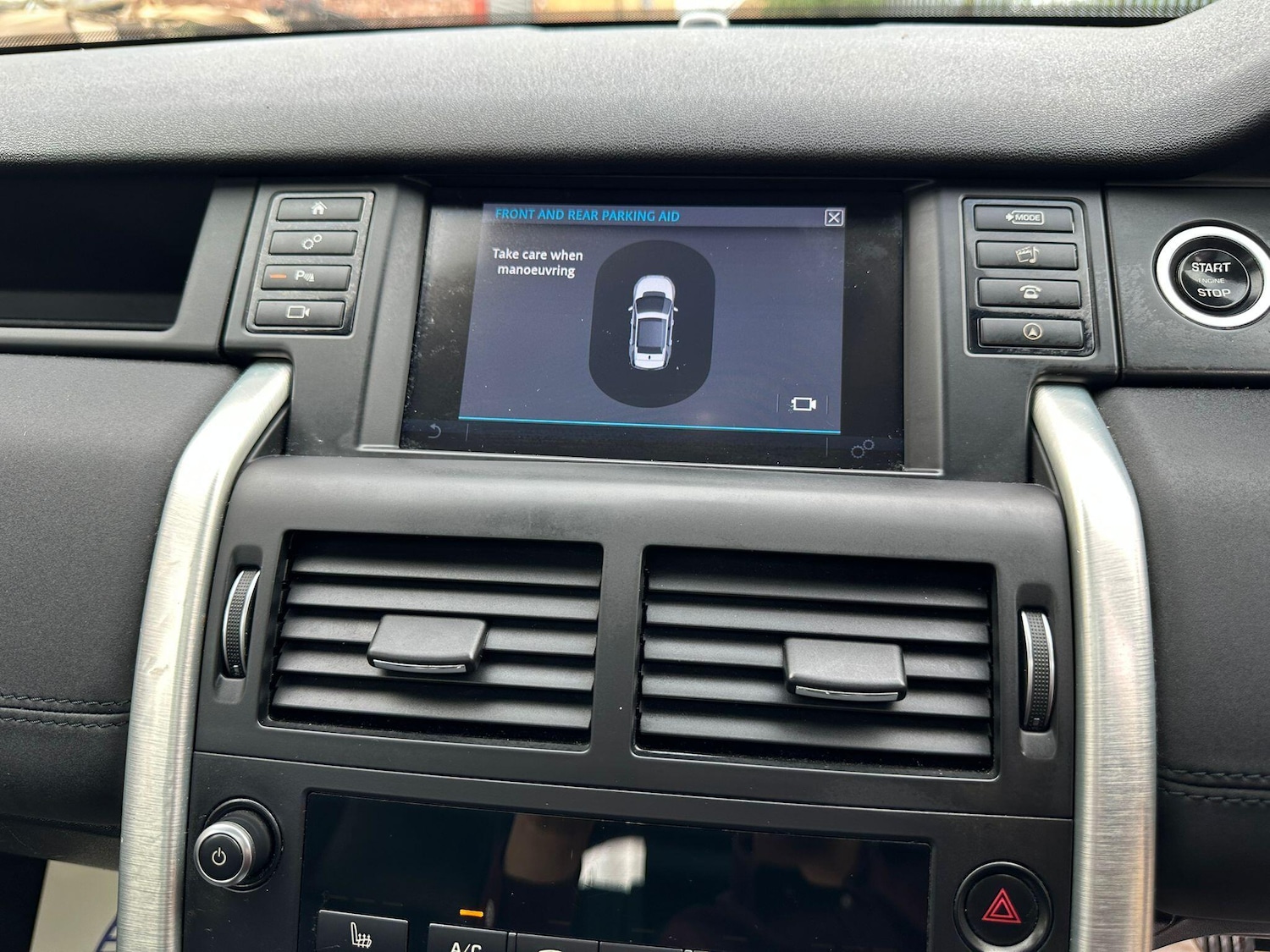 Used Land Rover Discovery Sport 2016 for sale - 76952894: Photo 49