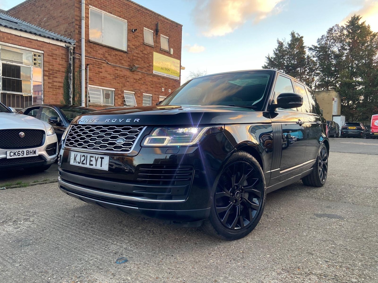 Used Land Rover Range Rover 2021 for sale - 77052502: Photo 2