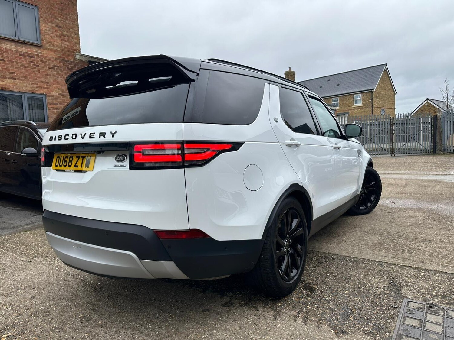 Used Land Rover Discovery 2018 for sale - 77633238: Photo 21