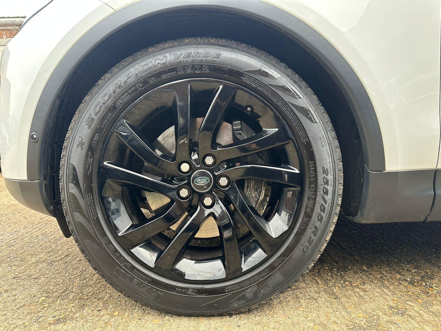 Used Land Rover Discovery 2018 for sale - 77633238: Photo 32