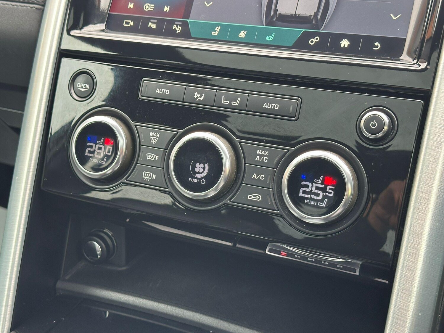 Used Land Rover Discovery 2018 for sale - 77633238: Photo 55