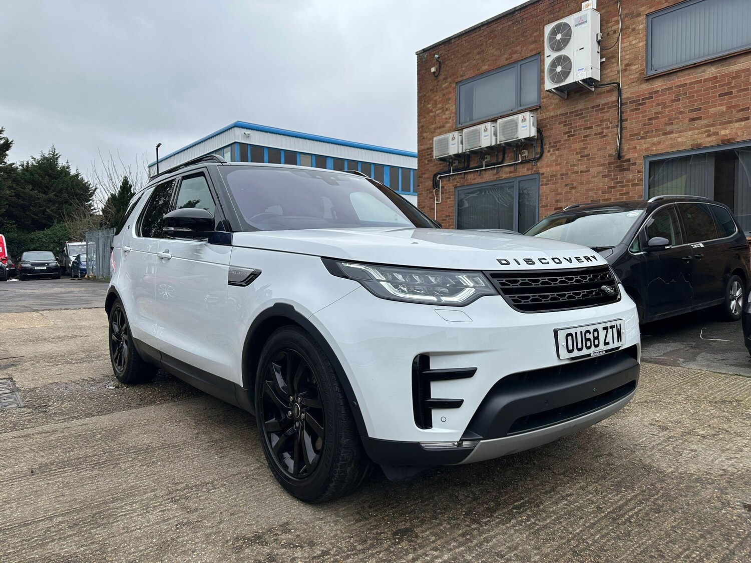 Used Land Rover Discovery 2018 for sale - 77633238: Photo 61