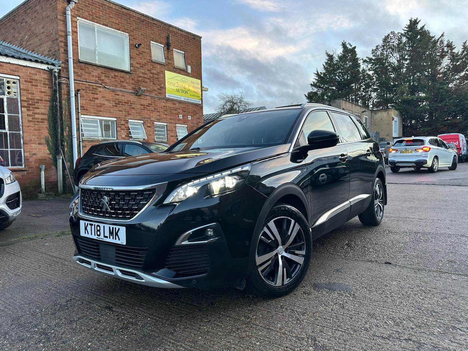 Used Peugeot 5008 2018 for sale - 77229726: Photo 2