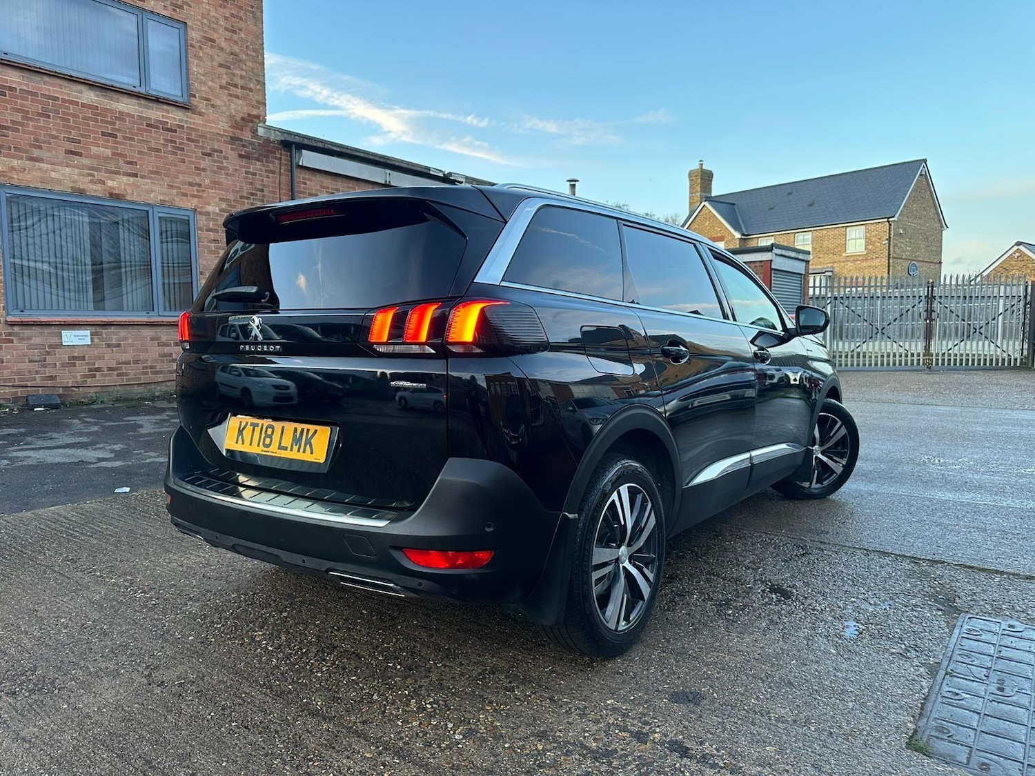 Used Peugeot 5008 2018 for sale - 77229726: Photo 24