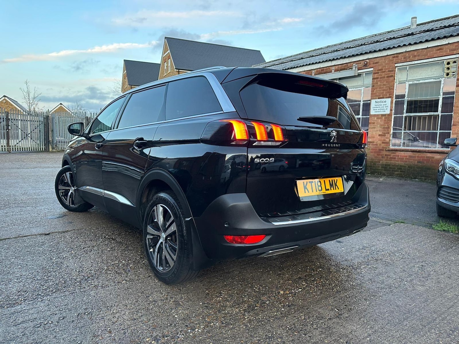 Used Peugeot 5008 2018 for sale - 77229726: Photo 25