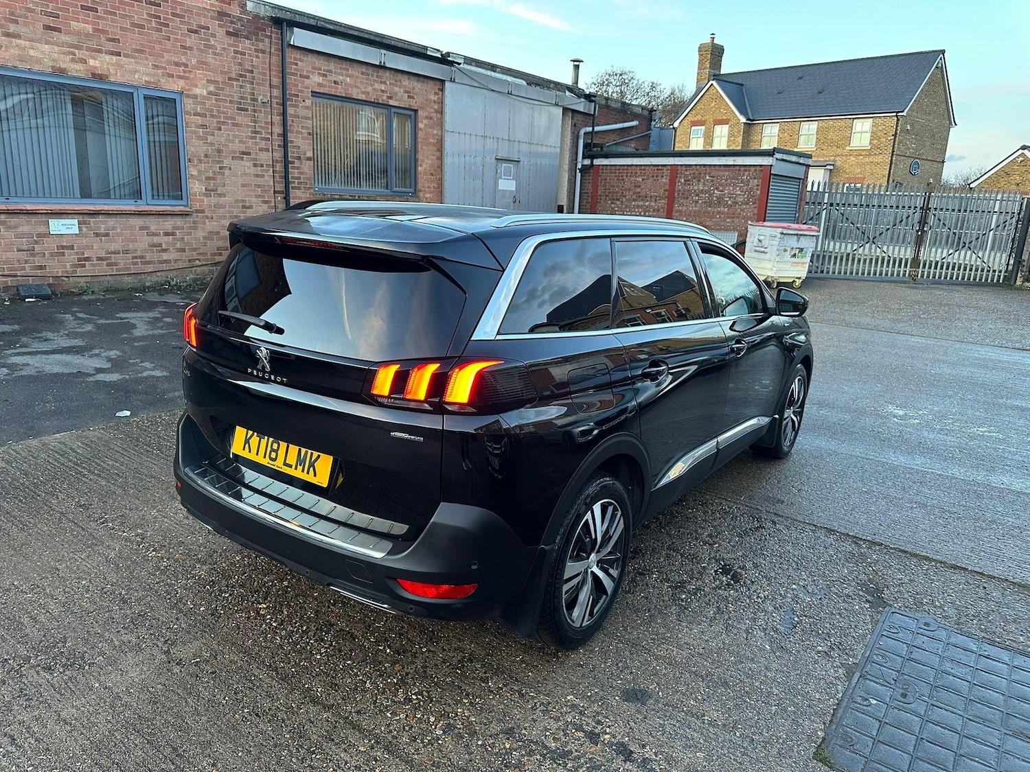 Used Peugeot 5008 2018 for sale - 77229726: Photo 35