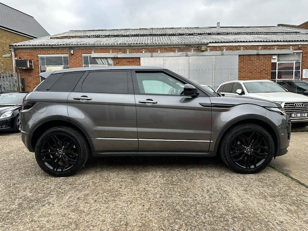 Used Land Rover Range Rover Evoque 2017 for sale - 76239397: Photo 11