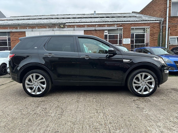 Used Land Rover Discovery Sport 2018 for sale - 76239309: Photo 11