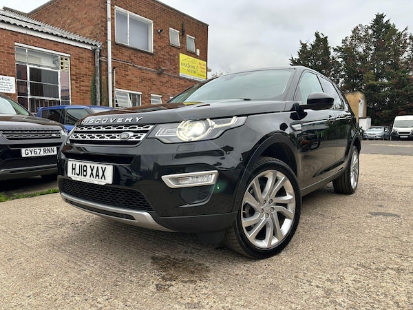 Used Land Rover Discovery Sport 2018 for sale - 76239309: Photo 2