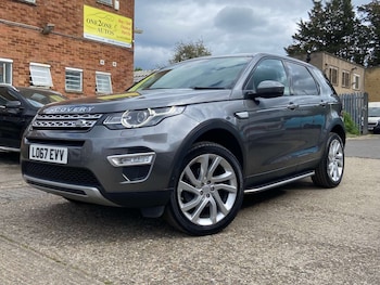Used Land Rover Discovery Sport 2017 for sale - 78885797: Photo