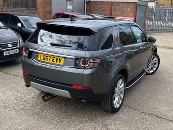 Used Land Rover Discovery Sport 2017 for sale - 78885797: Photo