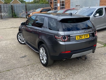 Used Land Rover Discovery Sport 2017 for sale - 78885797: Photo