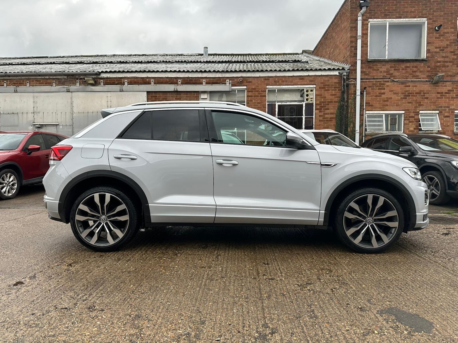 Used Volkswagen T-Roc 2020 for sale - 77156769: Photo 11