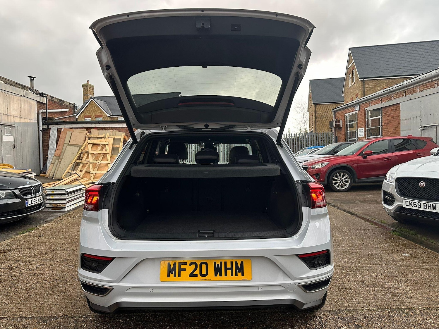 Used Volkswagen T-Roc 2020 for sale - 77156769: Photo 13