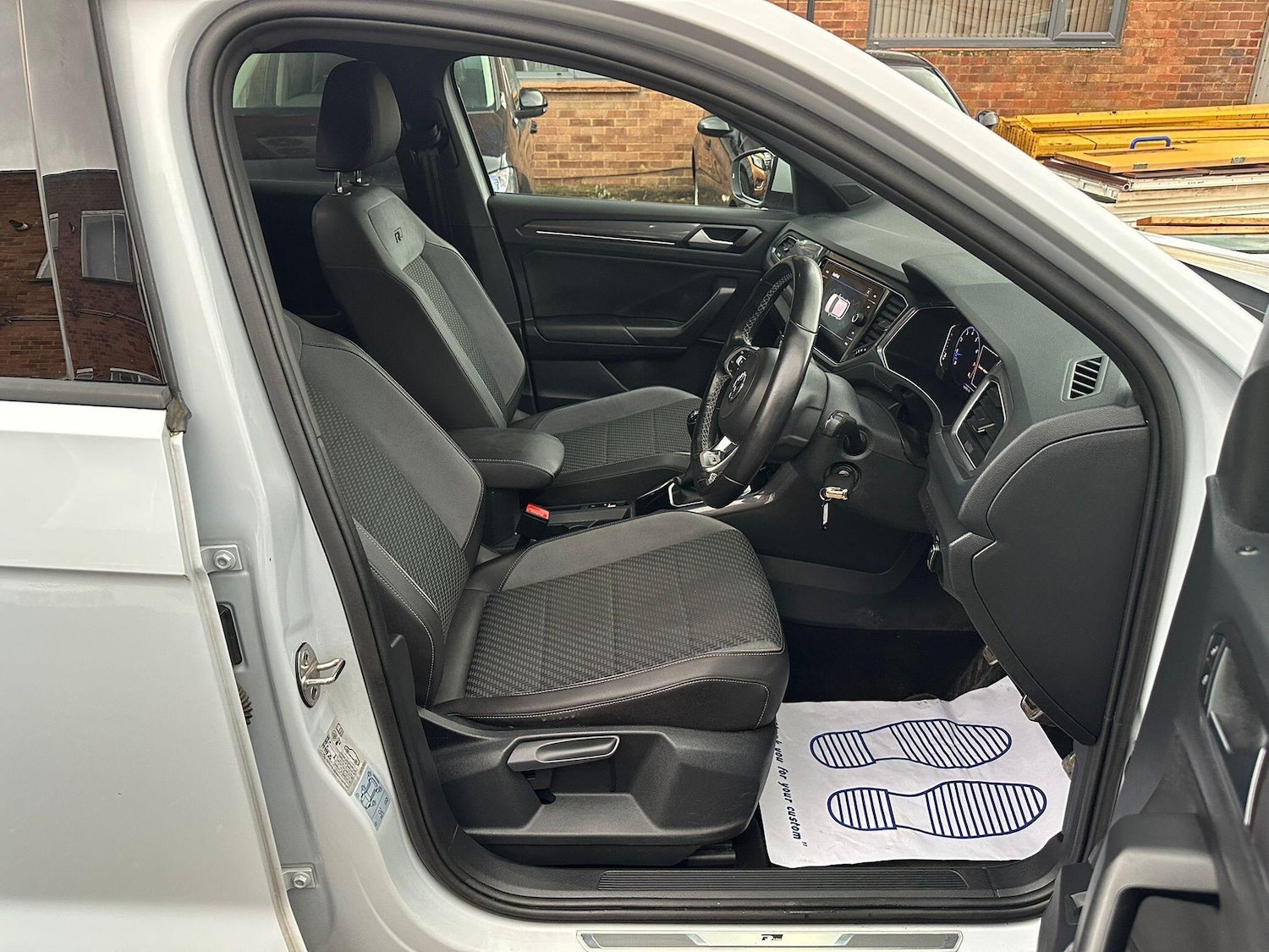 Used Volkswagen T-Roc 2020 for sale - 77156769: Photo 17