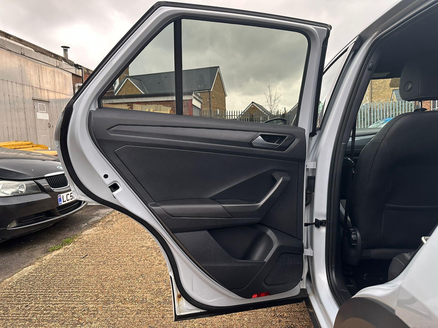 Used Volkswagen T-Roc 2020 for sale - 77156769: Photo 42